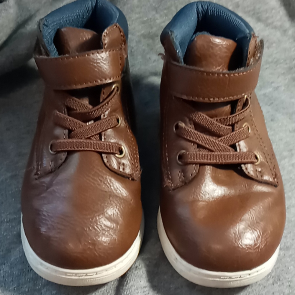 American Eagle size 8 1/2 boys boots